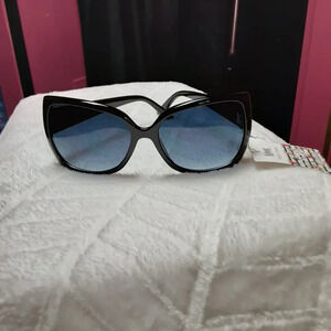 M❤K Fashion Eyewear